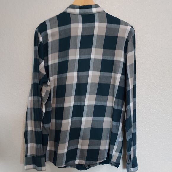 🔴3/$25 Volcom Teal Blue Plaid Long Sleeve Button Size M - Picture 6 of 10